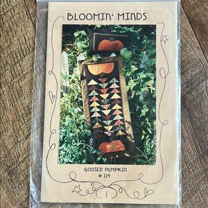 Bloomin' Minds Goosed Pumpkin Pattern
